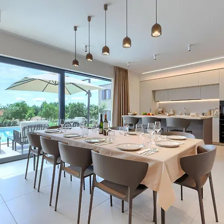 Sola By Interhome Casa de Férias Tinjan
