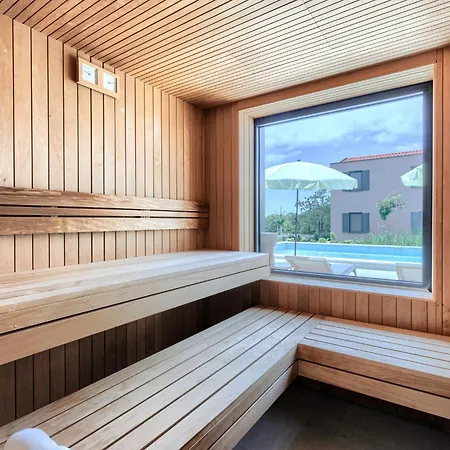 Semesterbostad Sola By Interhome Tinjan