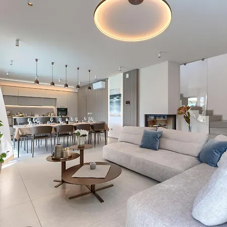 Sola By Interhome Semesterbostad Tinjan