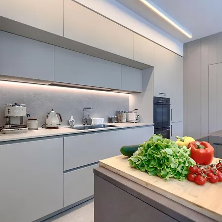 Sola By Interhome Tinjan