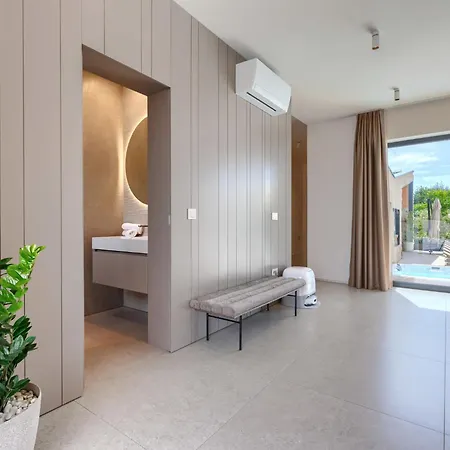 Sola By Interhome Tinjan